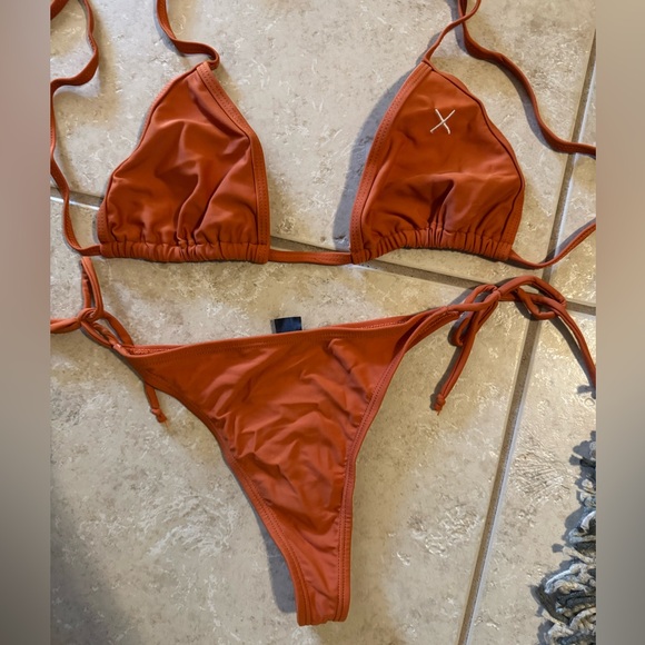 Boutine bikini - Picture 2 of 3